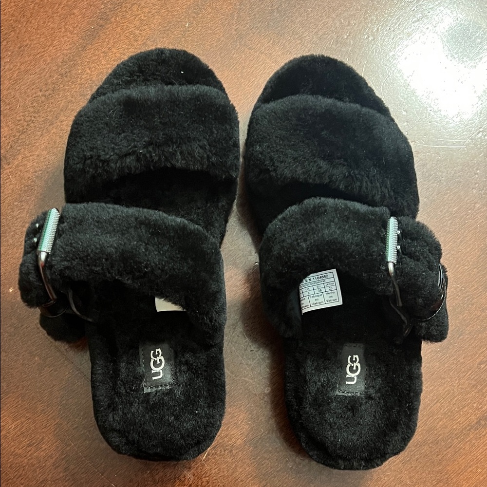 UGG Black Fuzzy Slide Sandals